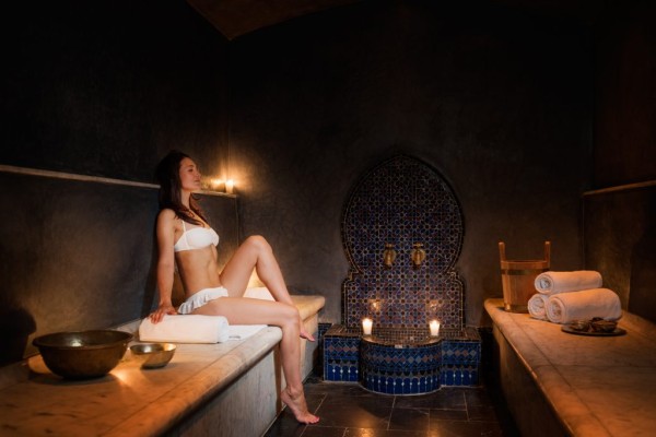 Nur türkisches Bad und Massage für Damen